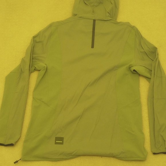 Lululemon Men's Packable Anorak - medium. - Picture 2 of 5